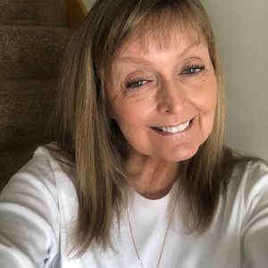 Meet your Posher, Deb